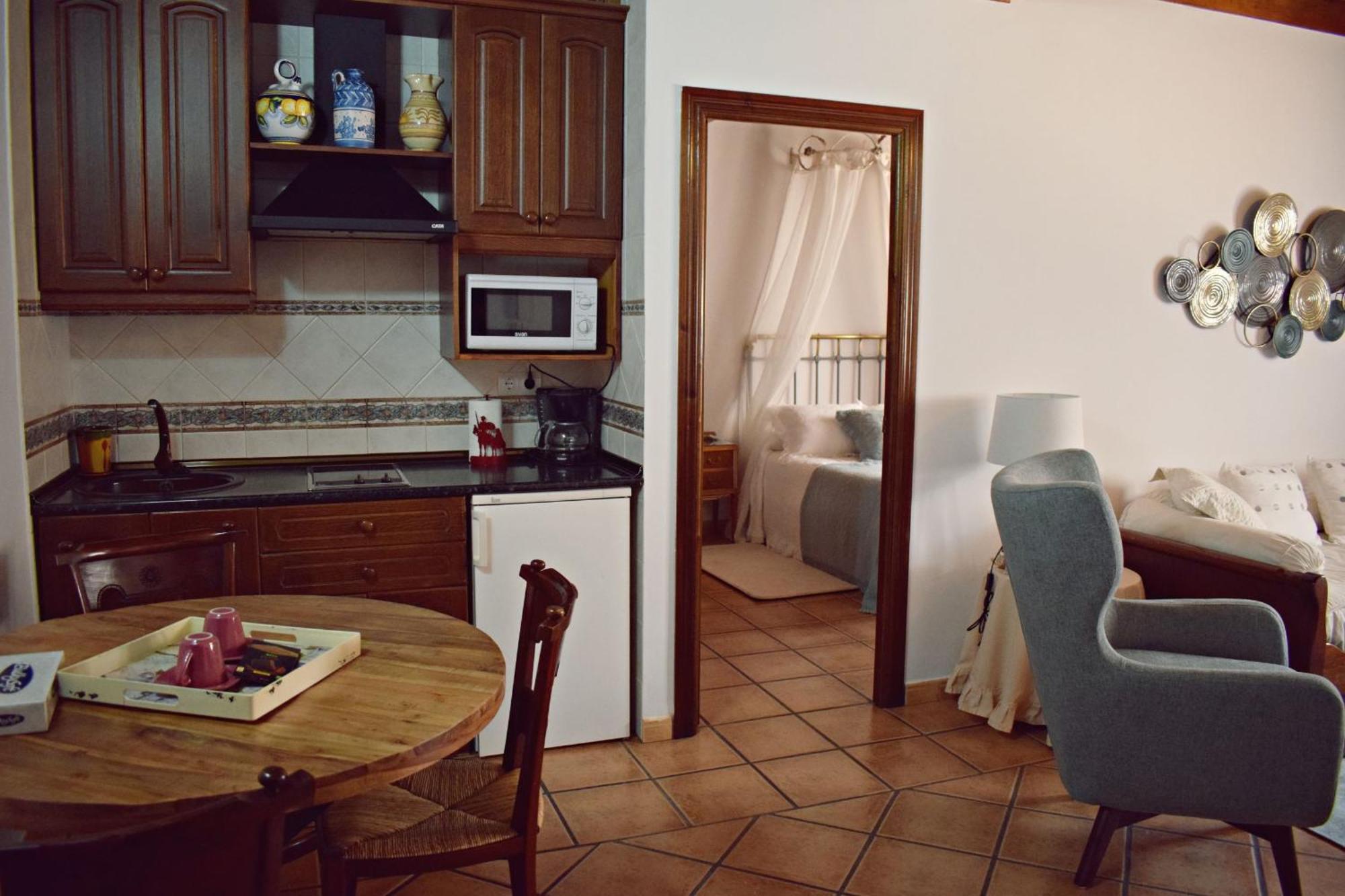 Apartamentos Turisticos La Vida De Antes Consuegra Room photo